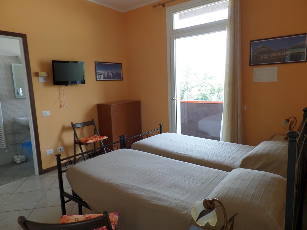 ليكو B&B Partenza Funivia الغرفة الصورة