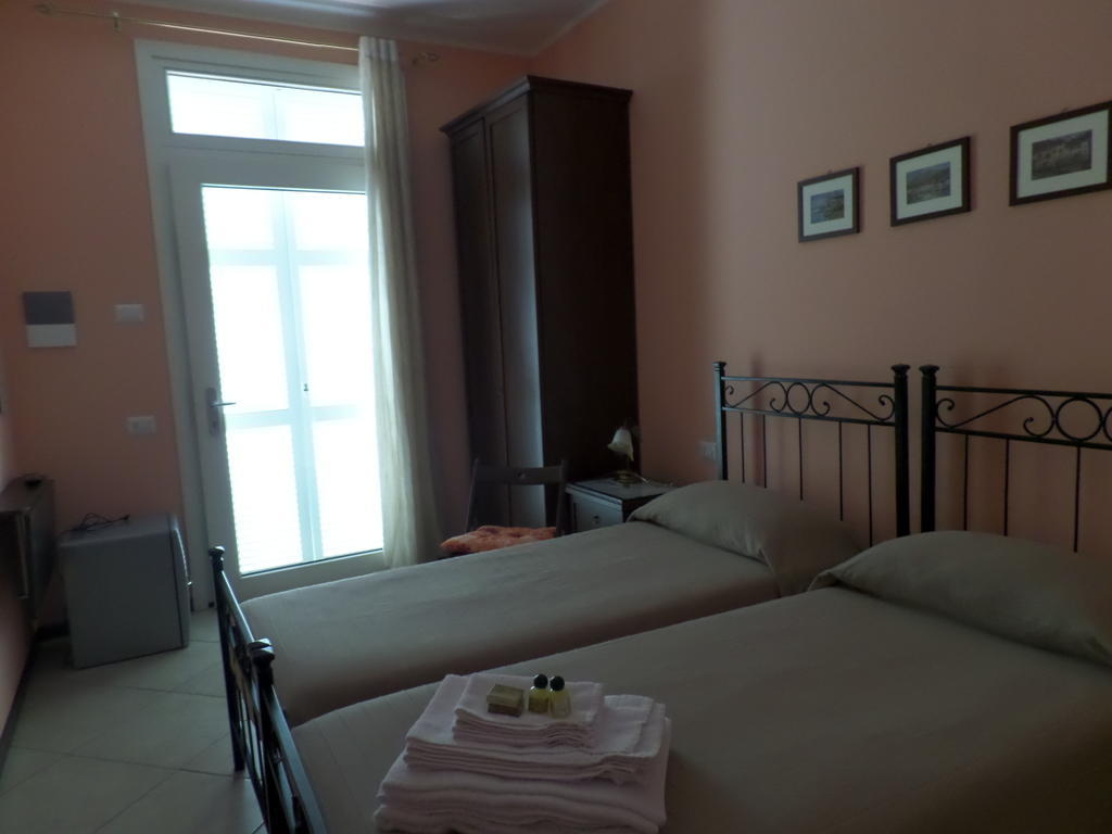 ليكو B&B Partenza Funivia الغرفة الصورة